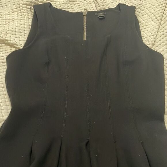 EUC - J. Crew - 00 - Picture 6 of 9